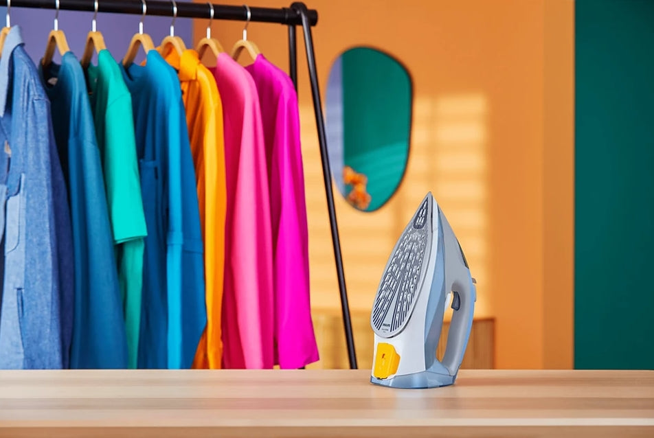 Philips 7000 Series DST7011/26 | Steam Iron | 2600W | SteamGlide Plus | 220g Boost