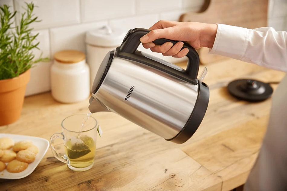 Philips Daily Collection Metal Kettle - HD9350/92