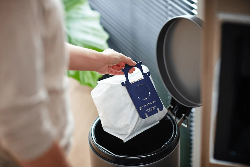 Philips PowerGo FC8293/61 | Bagged Vacuum | 1800W | Super Clean Air Filter | 3L