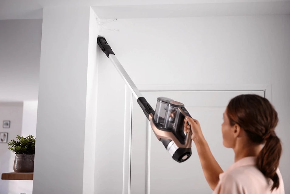 Philips SpeedPro Max XC7041/01 | Cordless Stick Vacuum | 360° Suction | 65 Min Runtime